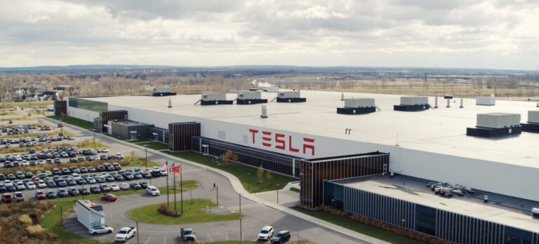 Tesla : Goldman Sachs abaisse son objectif de cours