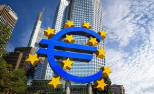 Pourquoi la Banque centrale europ&eacute;enne conseille de garder 70 &agrave; 100 euros d&rsquo;argent liquide chez soi