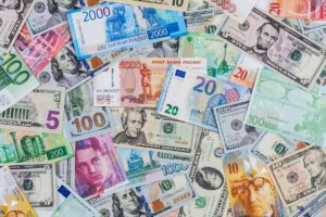Les riches de plus en plus en plus riches et de plus en plus nombreux