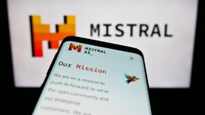 La valorisation de Mistral AI atteint 5,8 milliards apr&egrave;s une lev&eacute;e de 600 millions d&rsquo;euros