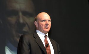 Steve Ballmer d&eacute;sormais plus riche que Bill Gates