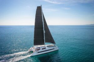 Catana Group maintient le cap et ajuste ses voiles