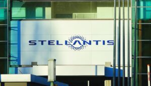 Le secteur automobile propulse le CAC 40 : Renault et Stellantis en t&ecirc;te malgr&eacute; des freins externes