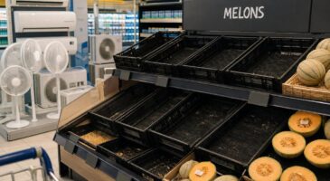 Canicule : ce produit star de l&rsquo;&eacute;t&eacute; bient&ocirc;t en p&eacute;nurie et &agrave; prix d&rsquo;or dans les supermarch&eacute;s