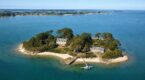 &Icirc;le priv&eacute;e &agrave; 2,5 M&euro; dans le Morbihan : ce que le prix de vente ne dit pas sur les &eacute;normes contraintes et les co&ucirc;ts r&eacute;els