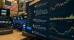 Dès août 2026, Trump monétise sa parole : ce flux payant la livrera aux traders quelques millisecondes avant vous