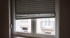 Volet roulant bloqué : ce détail juridique qui détermine si c’est au locataire ou au propriétaire de payer les réparations