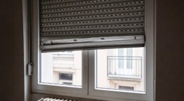 Volet roulant bloqué : ce détail juridique qui détermine si c’est au locataire ou au propriétaire de payer les réparations
