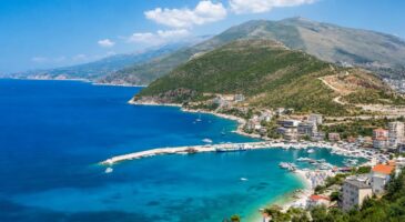 Vacances 2026 : les Fran&ccedil;ais d&eacute;sertent le Portugal et les USA, cette destination m&eacute;connue voit ses r&eacute;servations exploser de +288%