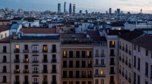 Des millions de logements vides, des villages &agrave; 275 000&euro; : le grand paradoxe immobilier espagnol qui fait flamber les loyers