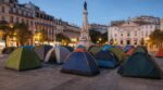 Loyer &agrave; 1100&euro; pour un SMIC &agrave; 920&euro; : cette &eacute;quation impossible qui pousse des milliers de Portugais &agrave; camper dans la rue